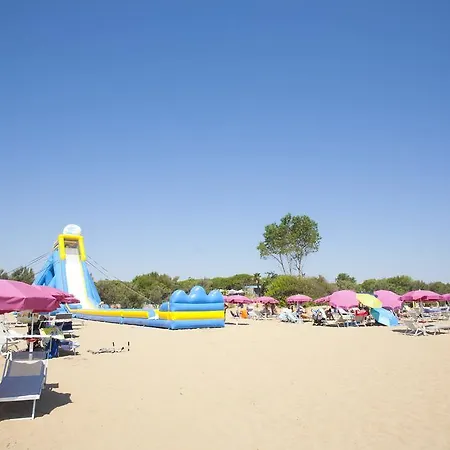 Village Pino Mare リニャーノ・サッビアドーロ